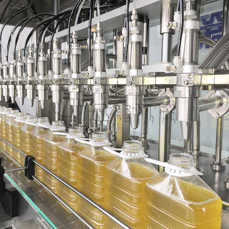 食用油灌裝機灌裝頭采用防滴漏設計有什么優(yōu)勢 ？